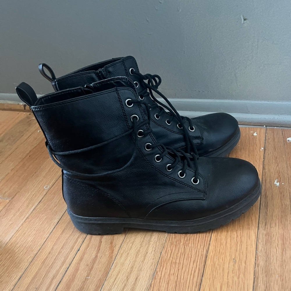 Women’s Black Leather Boots